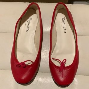 Chaussures Repetto Cendrillon rouges presque neuves!